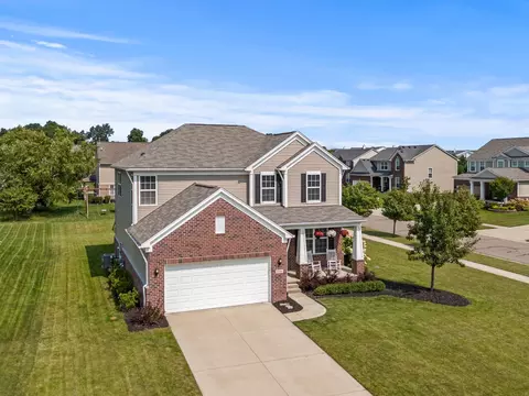 57568 Russet Ln, Lyon, MI 48165