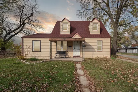 26100 Currier St, Dearborn Heights, MI 48125