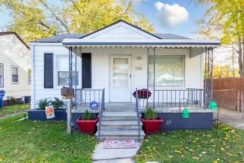 13866 Hendricks Ave, Warren, MI 48089