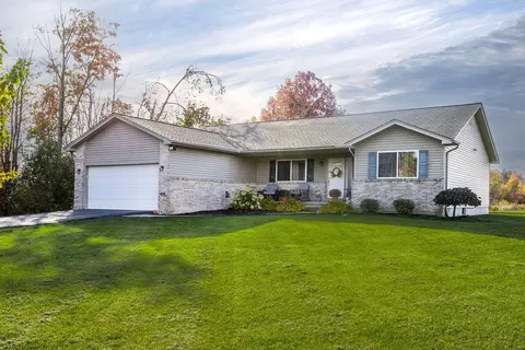 2905 Springborn Rd, East China, MI 48054