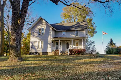 318 W Maple St, Byron, MI 48418