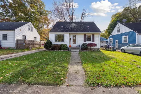 3226 Arizona Ave, Flint, MI 48506