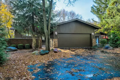 3727 Wabeek Lake Dr W, Bloomfield Township, MI 48302