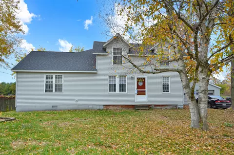 5137 Bowman Rd, St. Clair, MI 48079