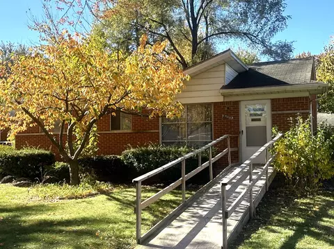 21075 Cunningham Ave, Warren, MI 48091