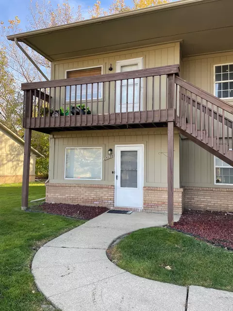 25670 E Lira Ln W 19 4 Ln W #19, Warren, MI 48089