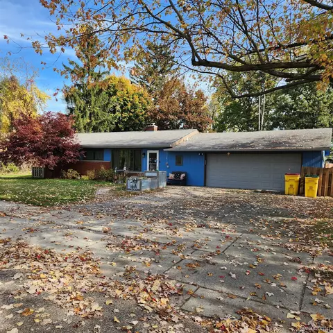 45890 Brownell St, Utica, MI 48317
