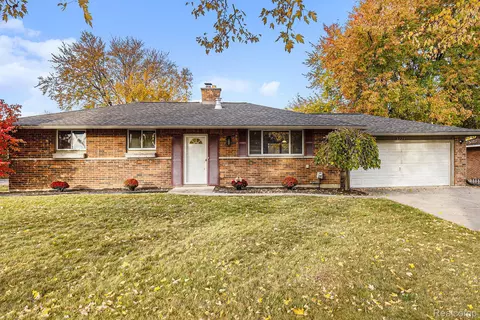 3771 Breaker St, Waterford, MI 48329