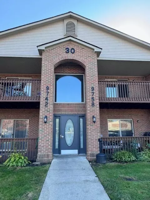 9752 S Sawgrass Crt 48 30 Ct #48, Van Buren, MI 48111