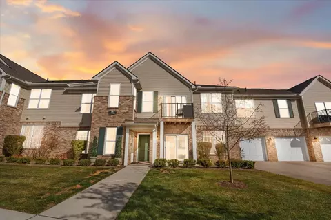 9805 Ridge Run St, Howell, MI 48843