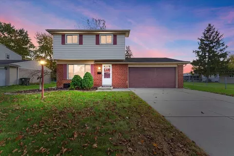 10069 Fairview St, Taylor, MI 48180