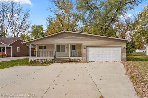 47461 Vanker Ave, Shelby Township, MI 48317