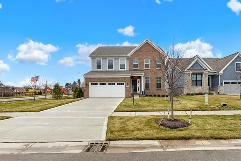 5576 Hobart, West Bloomfield, MI 48322