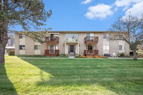 291 Seymour Lake Rd #3, Oxford, MI 48371