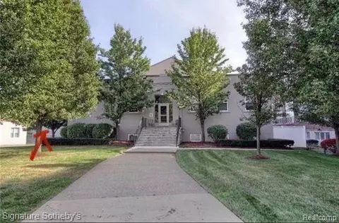 98 Northbound Gratiot Ave #3, Mount Clemens, MI 48043
