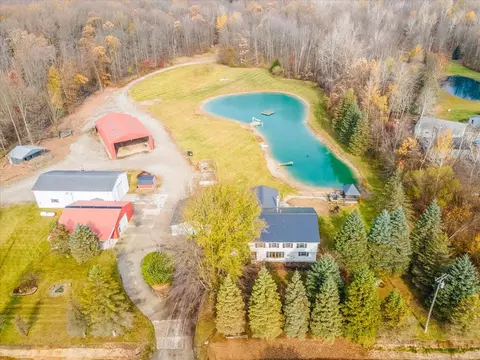 6154 Ravenswood Rd, Kimball, MI 48074