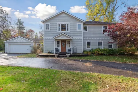 30649 River Glen St, Farmington Hills, MI 48336