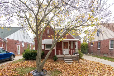 12786 Superior St, Southgate, MI 48195