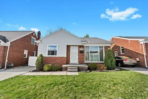 1728 Walnut St, Dearborn, MI 48124