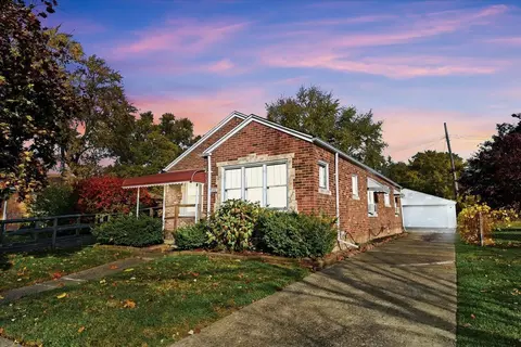 7260 Colonial St, Dearborn Heights, MI 48127