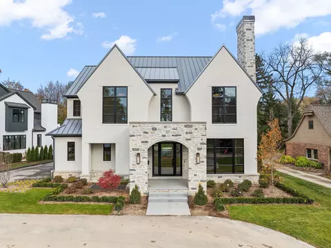 327 Arlington St, Birmingham, MI 48009