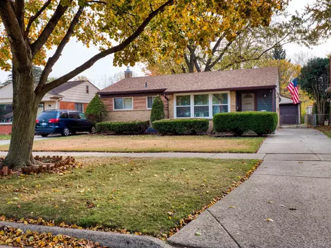 24813 Champaign St, Taylor, MI 48180