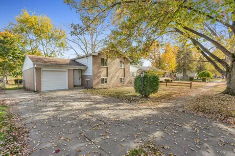 7828 Kaiser St, Canton, MI 48187