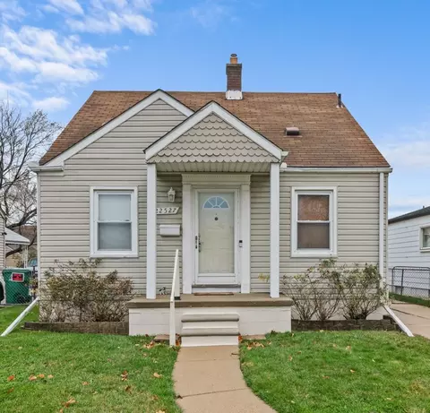 22527 Normandy Ave, Eastpointe, MI 48021