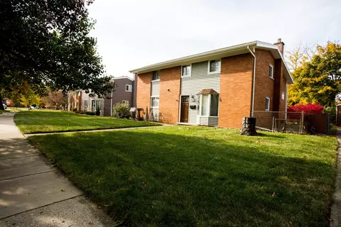 19423 Osmus St, Livonia, MI 48152