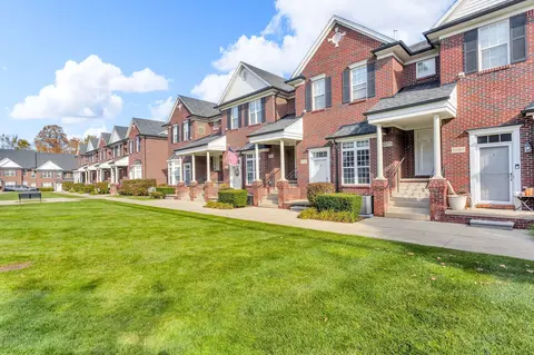 53179 Providence E, Shelby Township, MI 48316