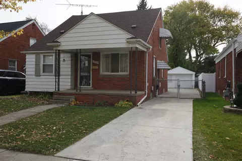 15575 Warwick Ave, Allen Park, MI 48101