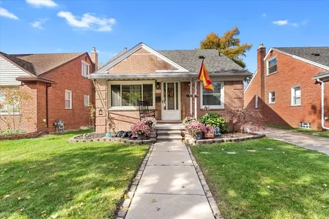 8336 Rosedale Blvd, Allen Park, MI 48101