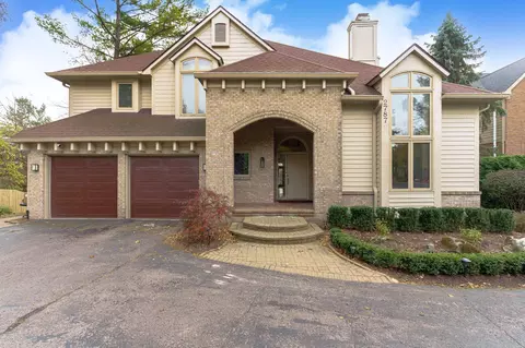 2787 Nicole Crt Ct, West Bloomfield, MI 48324