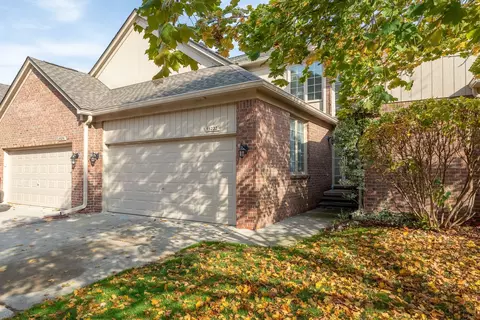 55222 Boardwalk Dr, Shelby Township, MI 48316