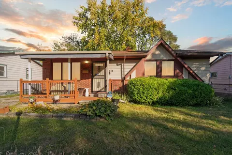 7018 Daryll Dr, Flint, MI 48505