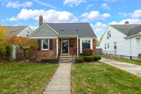 2370 Mortenson Blvd, Berkley, MI 48072