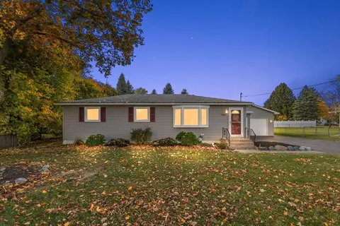 3841 Meinrad Dr, Waterford, MI 48329