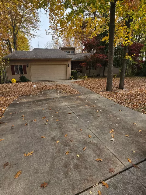 3043 Oak Moss, Fort Gratiot, MI 48059