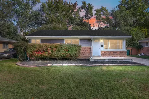 1121 Buick Ave, Ypsilanti, MI 48198