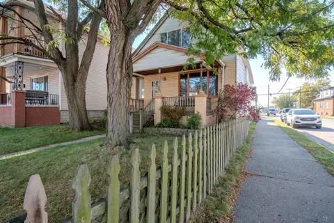 11445 Lumpkin St, Hamtramck, MI 48212