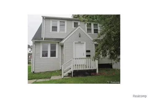 23888 Henry B Joy Blvd, Clinton Township, MI 48036