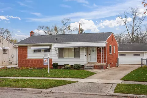 1312 N Stephen Ave, Clawson, MI 48017