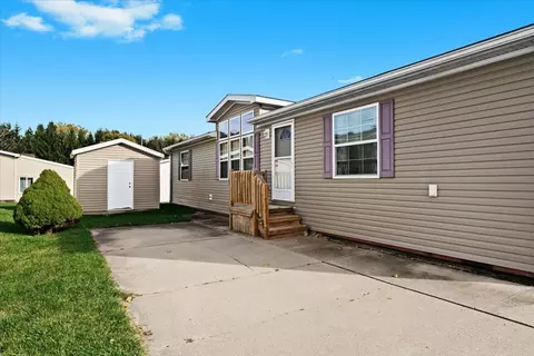 9600 Astor, Northville, MI 48167
