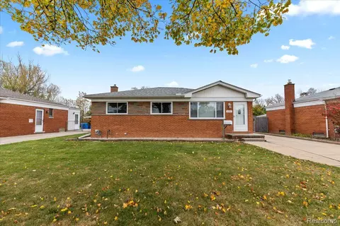 13182 Burgundy Ave, Warren, MI 48089