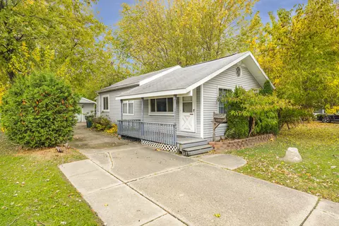1845 Pilgrim St, Ferndale, MI 48220