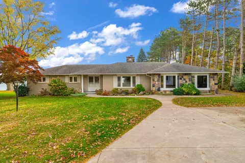 550 N Lakeshore Rd, Sanilac, MI 48469