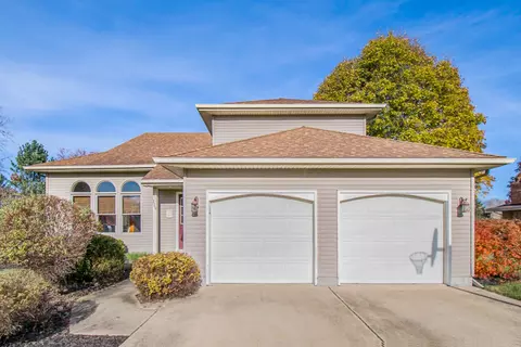119 Surrey Rd, Saint Louis, MI 48880