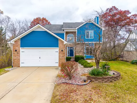 6036 Jennifer Cres, West Bloomfield, MI 48324
