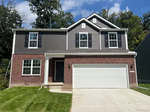 9260 Hemlock Ln, Lima, MI 48130