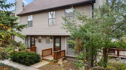 592 S 7th St, Ann Arbor, MI 48103